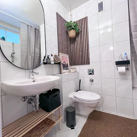 Upper Im Zentrum Mit Kostenfreiem Parkplatz Нойштадт-ан-дер-Вайнштрасе